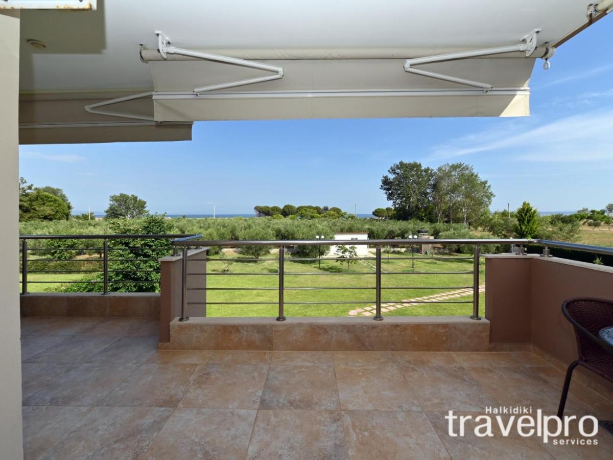 Villa Iris By Rentalspro Services - Agios Mamas Beach Exterior photo