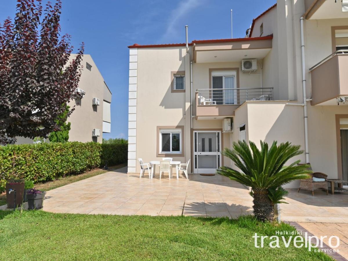 Villa Iris By Rentalspro Services - Agios Mamas Beach Exterior photo